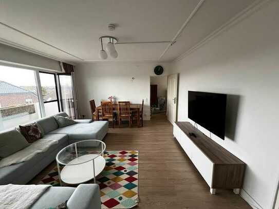 Geschmackvolle 3-Raum-Wohnung mit gehobener Innenausstattung mit Einbauküche in Meerbusch
