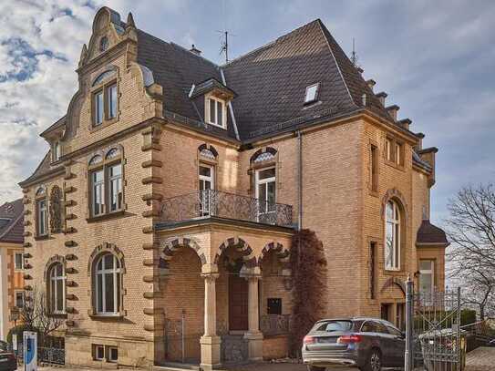 Erstbezug nach Renovierung: Repräsentative Büros mit Stadtblick in Halbhöhenlage am Eugensplatz