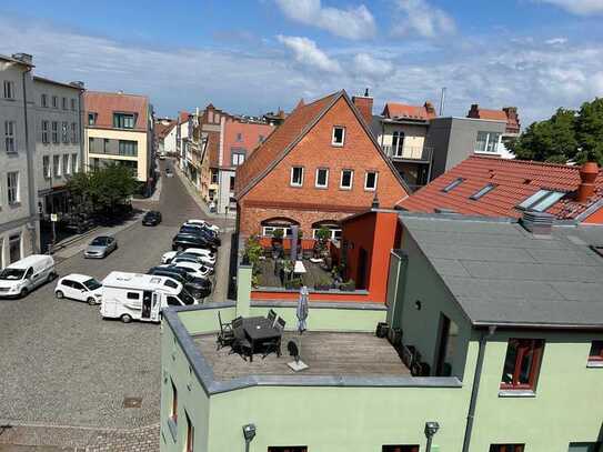 Rollstuhlgerechte 2-Zimmer Wohnung mit Aufzug und Dachterrasse