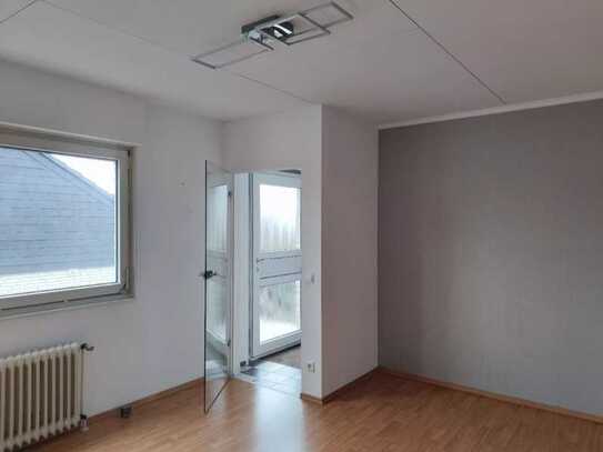 Stilvolle 3-Zimmer-Erdgeschosswohnung in Euskirchen Flamersheim mit Vorgarten