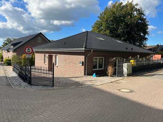 Moderne DHH in Niederkrüchten Varbrook, Traumlage, Energieeffzient
