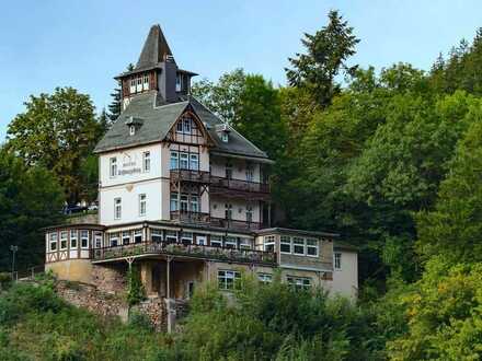 Historisches Hotel mit Restaurant im Thüringer Wald zu verkaufen