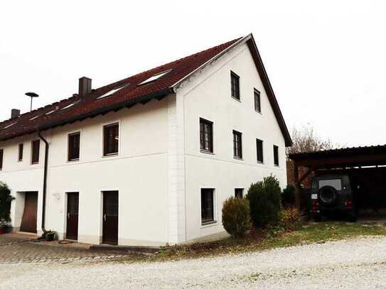 Charmante 2-Zimmer-Wohnung mit Einbauküche in idyllischer Lage von Fahrenzhausen/Großnöbach