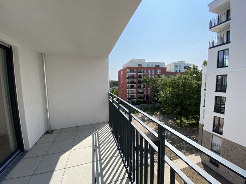 Moderne 1-Zimmer-Wohnung mit Balkon und Tiefgaragenstellplatz in Frankfurt-Niederrad