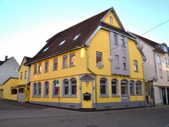 Wohn- und Geschäftshaus in der Stadtmitte von Lauffen!