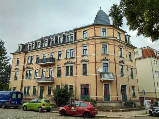 Hübsche&große 2-Zimmer-Wohnung mit offener Küche & Balkon in Dresden-Cotta