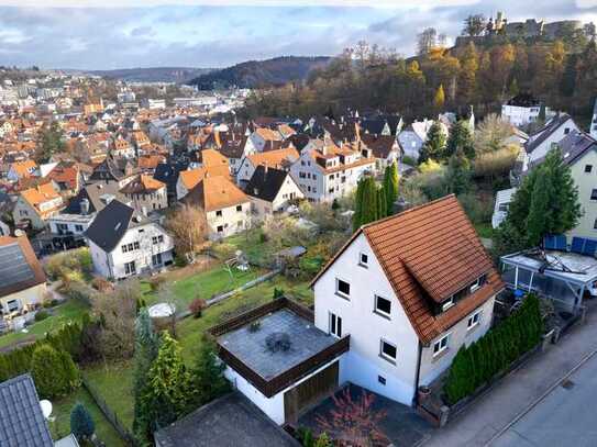 Einfamilienhaus in Aussichtslage nahe dem Schloss Hellenstein