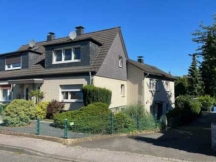 Zwei kleine Wohnhäuser in sehr gefragter Wohnlage von Bergisch Gladbach - Heidkamp