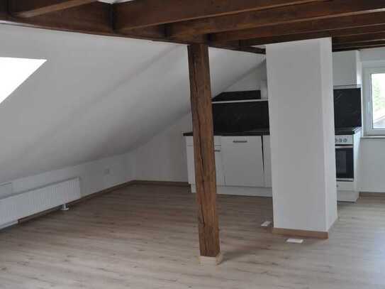 Für 1 Person - ideal für Pendler/Studenten - 1-Zi-DG-Apartment