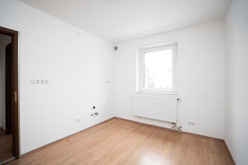                                                               Ruhige und helle 1-Zimmer-Wohnung 34 m&sup2;, sehr zentrumsnah Gersthofen                                                       in Firnhaberau (Augsburg)