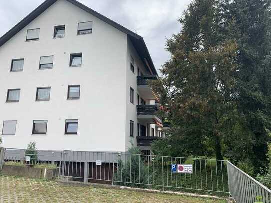 AUCH FÜR ANLEGER: 2-Zimmer-Wohnung + Stellplatz in gepflegter Wohnanlage