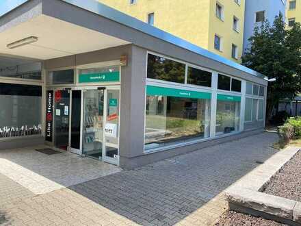 WESTSTADT | Gewerbefläche in verkehrsgünstiger Lage mit großem Schaufenster