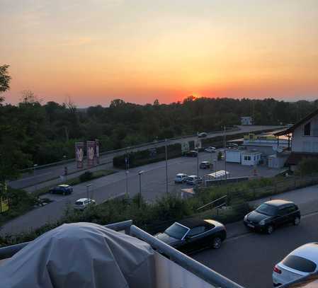 Exklusive 4-Zimmer-Wohnung mit wunderschöner Aussicht in Eggenstein-Leopoldshafen