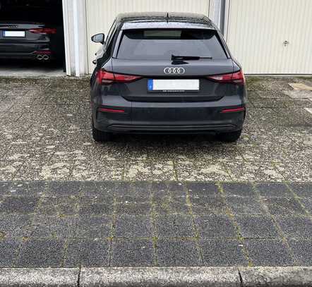 Garage mit Stellplatz in Hainburg