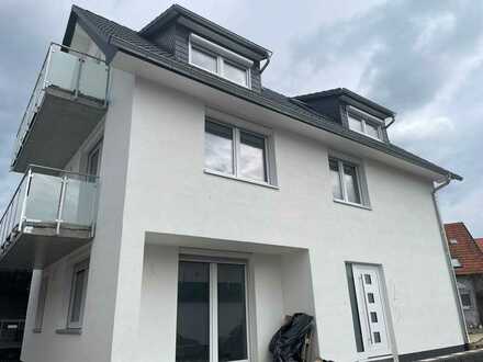 Neubau Wohnung mit 2 Zimmern sowie Balkon und EBK in Bad Schönborn