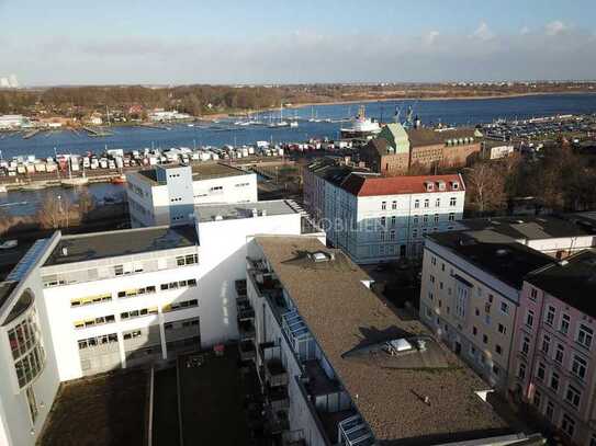 Modernes Warnowquartier - 3 Zimmer Wohnung mit Aufzug, Balkon, Keller & Tiefgarage