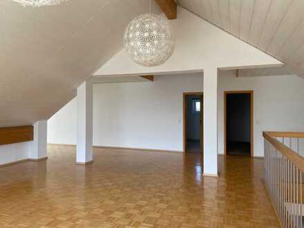 Helles, großzügige Maisonette-Büro mit Dachterrasse und Galerie