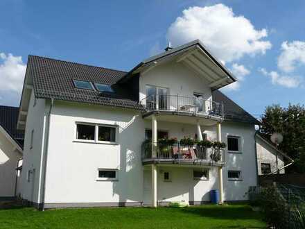 Schlangenbad - Sehr schöne 3-Zimmer-Wohnung + EBK mit Panoramablick ins Grüne