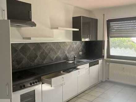 2-Zimmer-Wohnung, Küche, Bad mit großer Terrasse in 92699 Irchenrieth