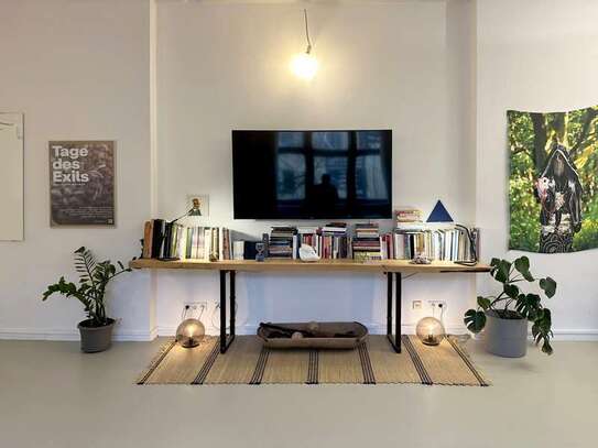 Stylish artist 2-room flat fully furnished in Berlin Prenzlauer Berg