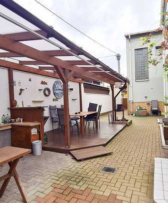 ruhig gelegenes 4-5 Zimmer Haus Oggersheim mit Sonnenterrasse 360.000,- ohne Provision