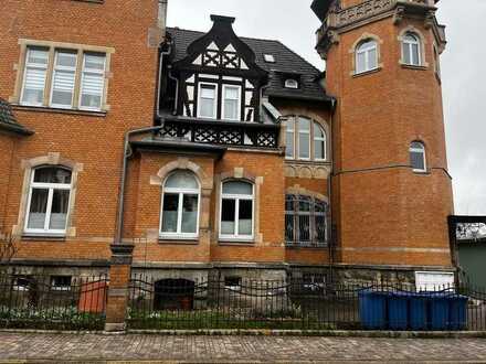 Attraktive 2-Zimmer-EG-Wohnung mit Balkon und EBK in Meiningen