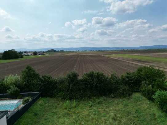 Schauernheim-Traumgrundstück mit 600 m², direkte Feldrandlage - Neubau Bungalow