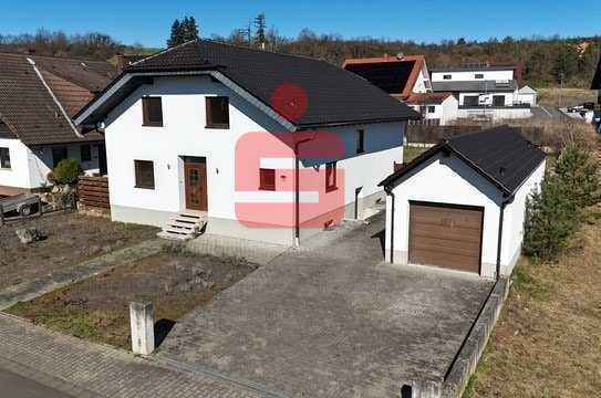 Komfort und Stil vereint - Freistehendes Einfamilienhaus in begehrter Lage