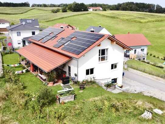 Energieeffizient & modern Wohnen! Neuwertige DHH mit toller Ausstattung in schöner Lage