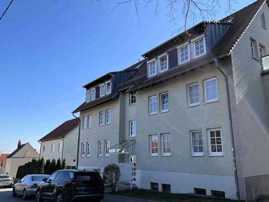 ++ 2 Zimmer ++ Einbauküche ++ Terrasse ++ Tiefgarage ++