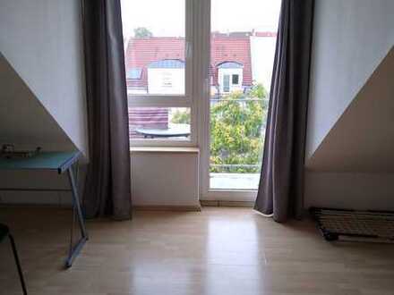 Ruhige 1-Zimmer Wohnung mit Balkon