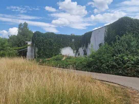 Bauland - Gewerbe / Wohnen - Logistik / Reihenhäuser