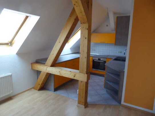 Kochen Sie doch gleich mal was Leckeres! - 2-Raum-Maisonette mit EBK in Bernsdorf