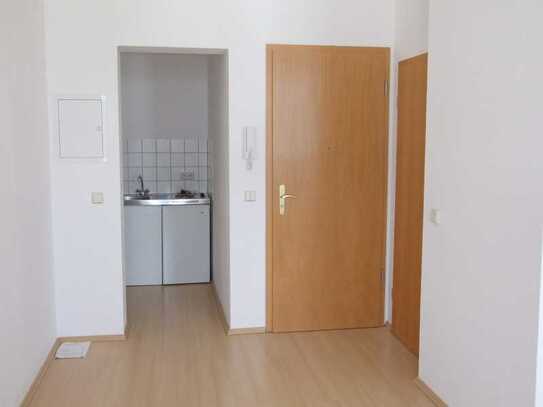 Ruhige 1 Zimmer Wohnung in der Talstraße- Park Möglichkeit
