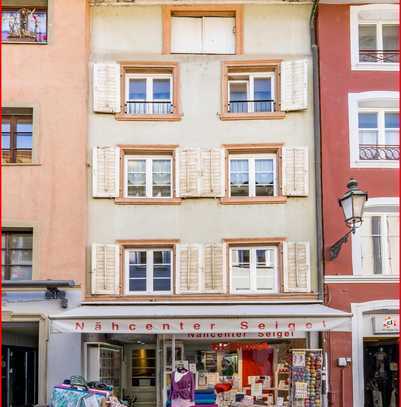 Historisches Wohn- und Geschäftshaus im Altstadtzentrum von Bad Säckingen