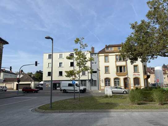 Wohn- und Gechäftsgebäude in unmittelbarer Bahnhofsnähe