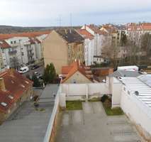 Eine große 3,5 Raum Wohnung im EG mit Balkon, Gäste WC, Stellplatz, Aufzug zum 01.03.2025