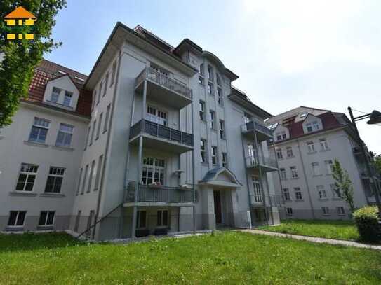 *Wohlfühloase mit Balkon, Eckwanne & Stellplatz am Ebersdorfer Wald*