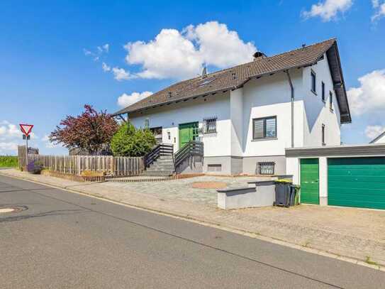 Großzügiges Einfamilienhaus mit Einliegerwohnung und großem Garten in Feldrandlage in Büdingen