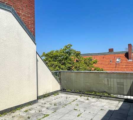 Großartige Dachterrassenwohnung, ca. 30m² Terrasse , Aufzug, nahe Ku'damm, neue 3-fach Verglasung