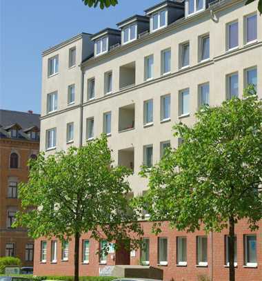 Dachgeschosswohnung mit Balkon im Neubau mit Aufzug