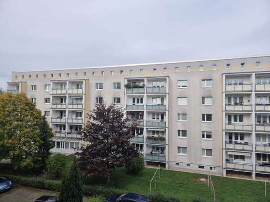 Schmucke Dreiraumwohnung mit Balkon in Weida!