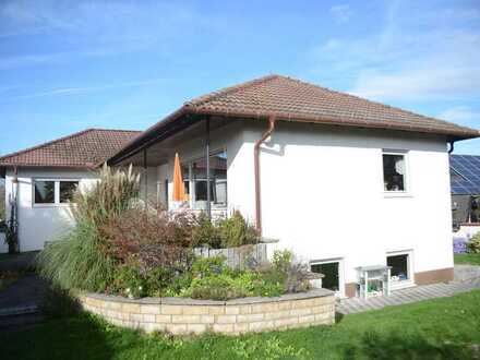 Bungalow in ER-Kriegenbrunn - großzügiges Wohnen in ruhiger & zentraler Lage (ohne Makler)