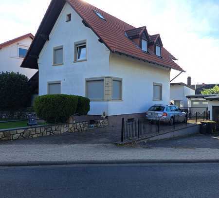 Günstiges, gepflegtes 7-Raum-Einfamilienhaus in Essenheim