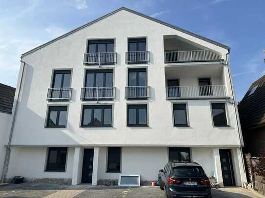 Erstbezug: Geschmackvolle 3-Zimmer-Dachgeschosswohnung mit Rheinblick