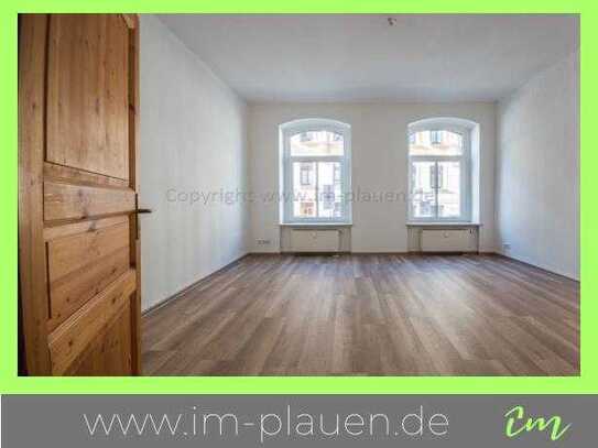 Familienwohnung mit Balkon - 3 Raumwohnung zur Miete in Plauen - Badewanne - Nähe Karl-Marx-Schule