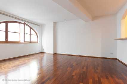 Schöne helle Wohnung in der Innenstadt