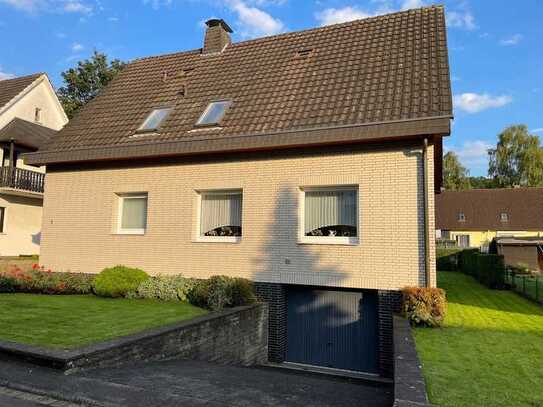 Nur 398.000€! Selbermacher + Handwerker aufgepasst: Freistehendes 2-Fam.haus in Lohmar!