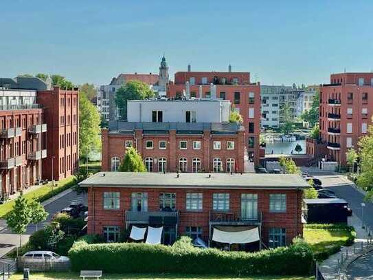 Möblierte Dachgeschosswohnung mit Sonnenterrasse in Spindlersfeld!
