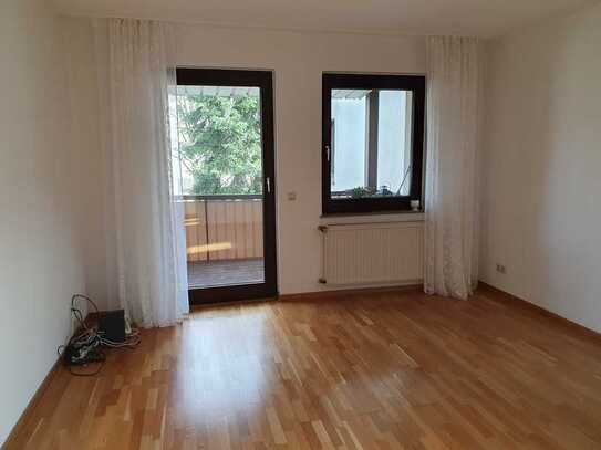 Schöne 3-Raum-Wohnung fußläufig zu Rhein und Zentrum in Bonn-Castell